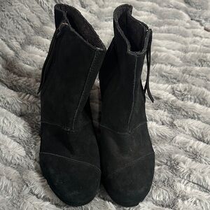 Toms Suede Black Ankle Boots